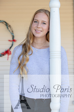 Suzi Holcomb13