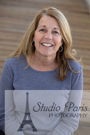 Suzi Holcomb31