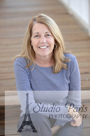 Suzi Holcomb37
