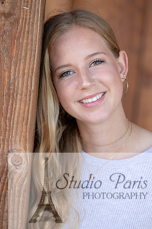 Suzi Holcomb73