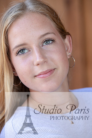 Suzi Holcomb81