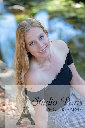 Suzi Holcomb273
